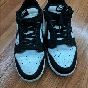 Nike Men's Black and White Sneakers